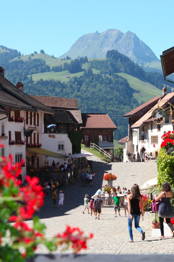 Le village de Gruyère et le Moléson